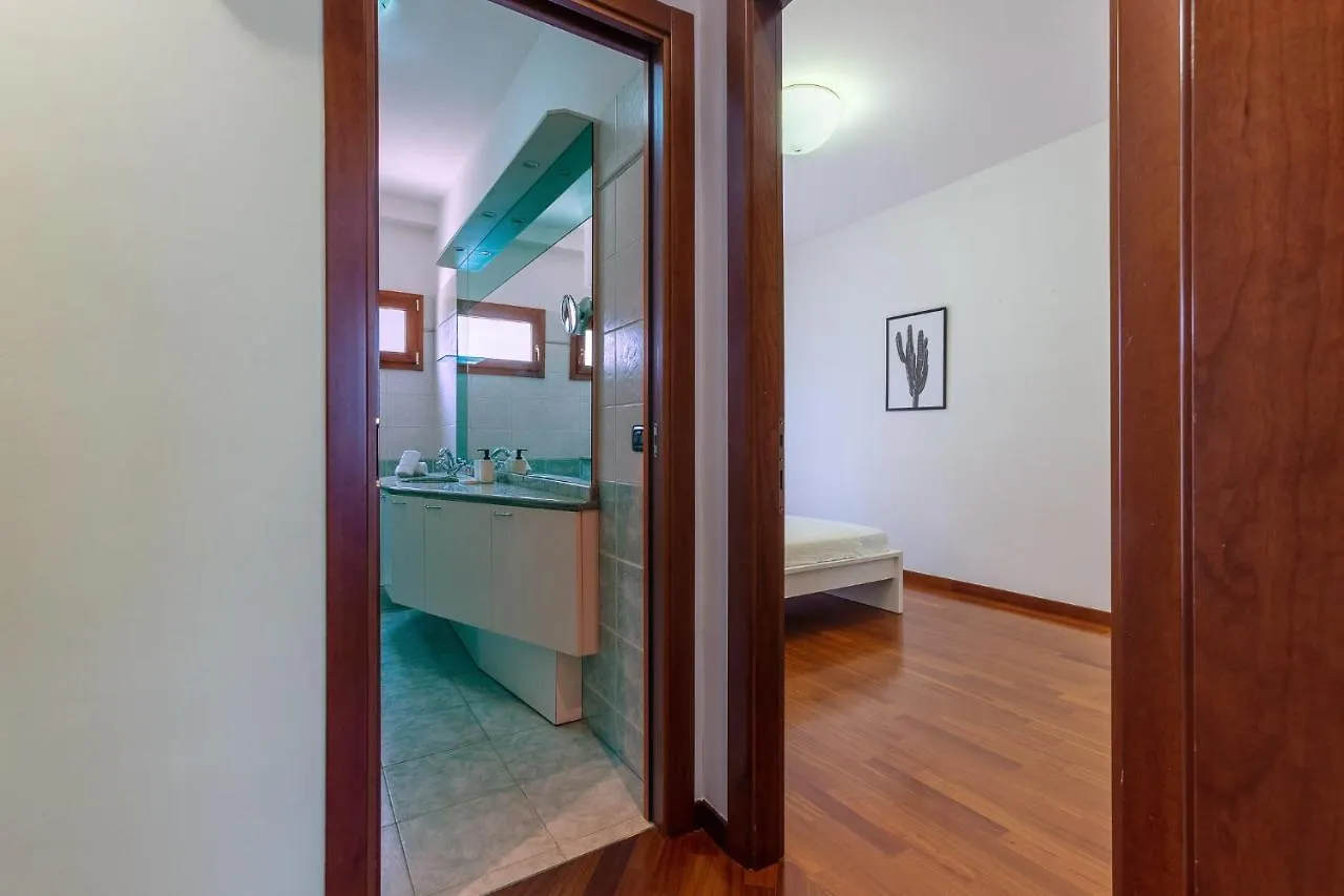 Prospettiva Corso Giovecca apartment with parking Ferrara